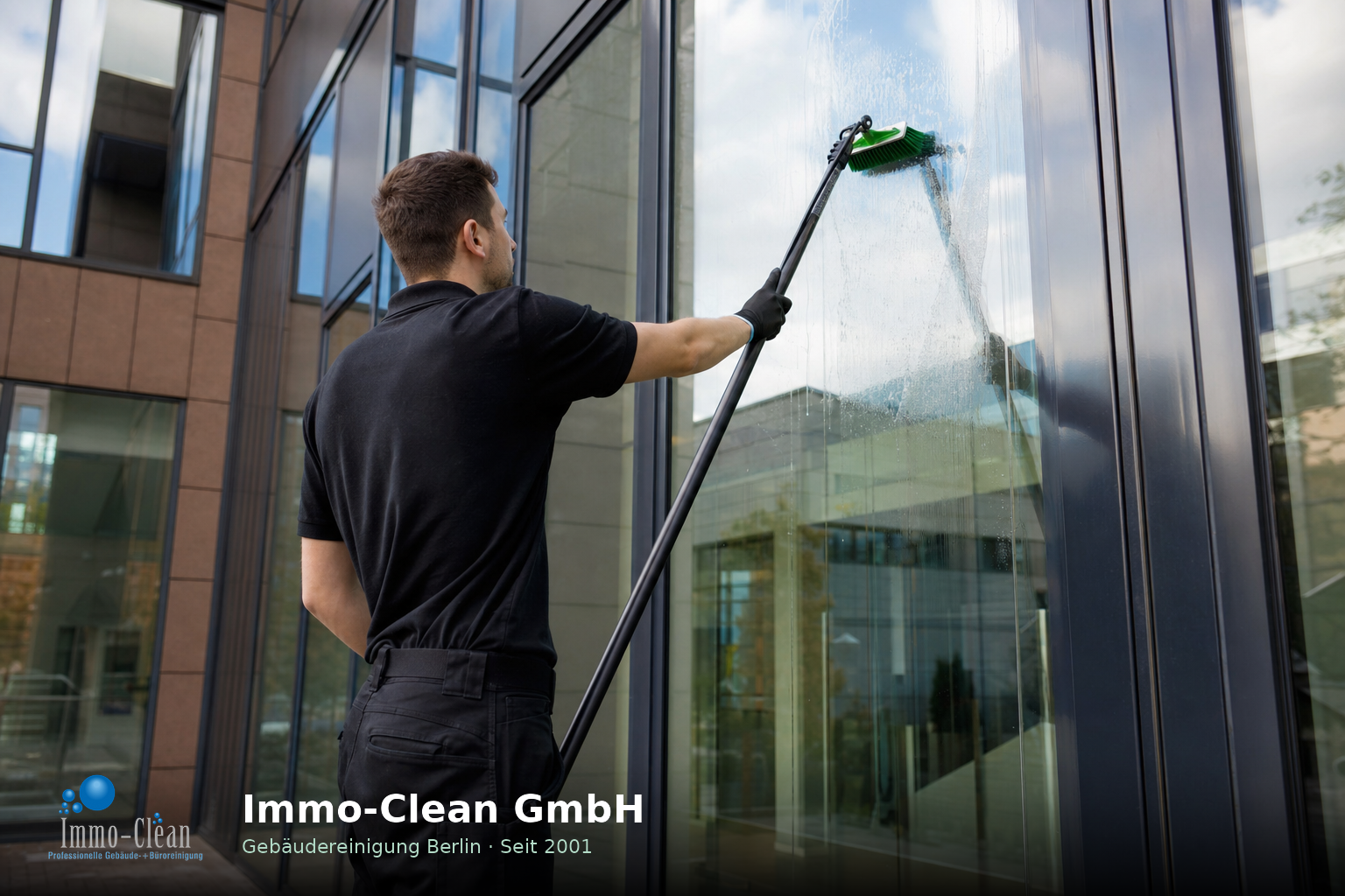 Glasreinigung Berlin - Im Rahmen unserer Unterhaltsreinigung Berlin integrieren